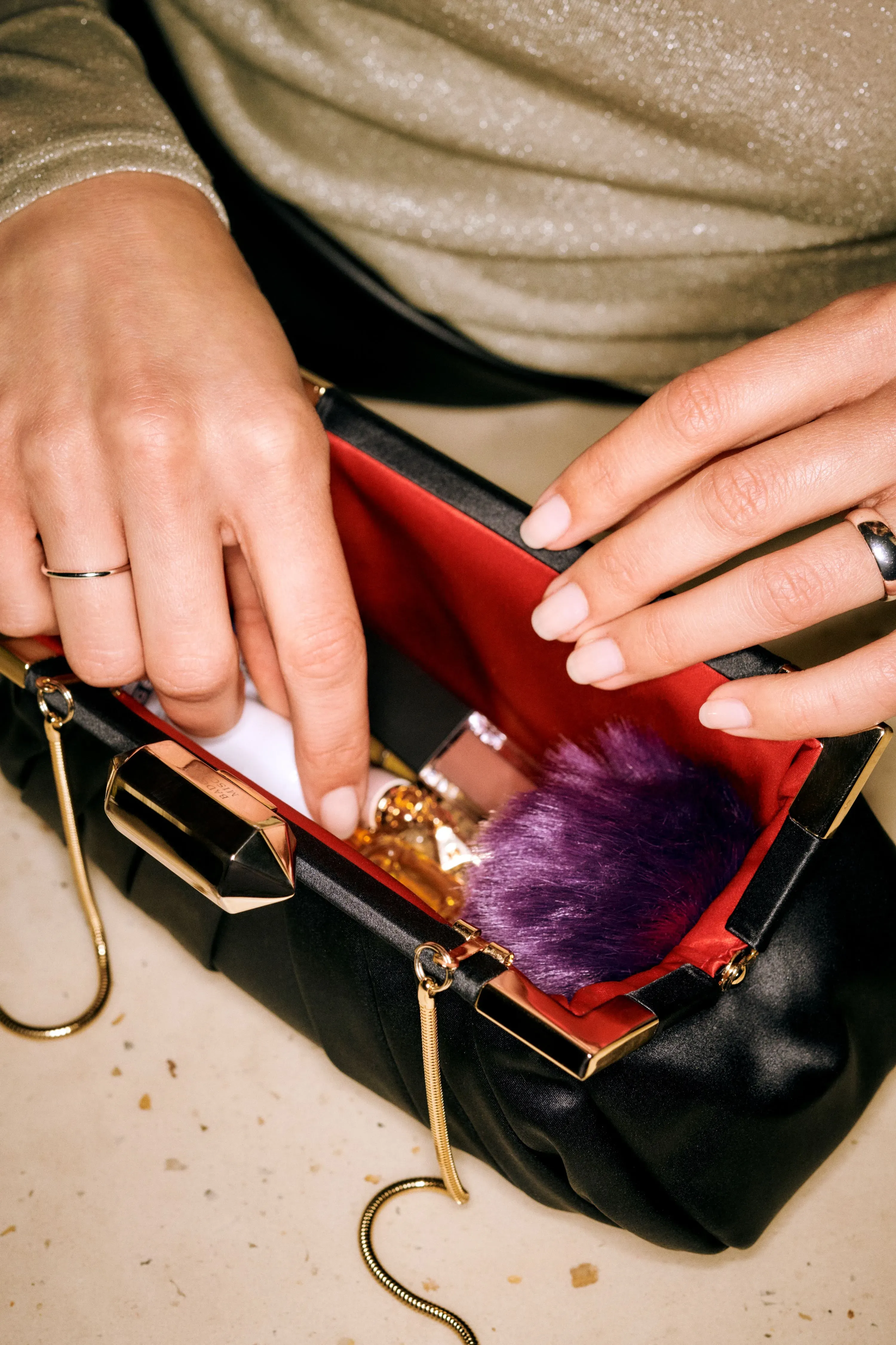 long-lasting nail polish.webp